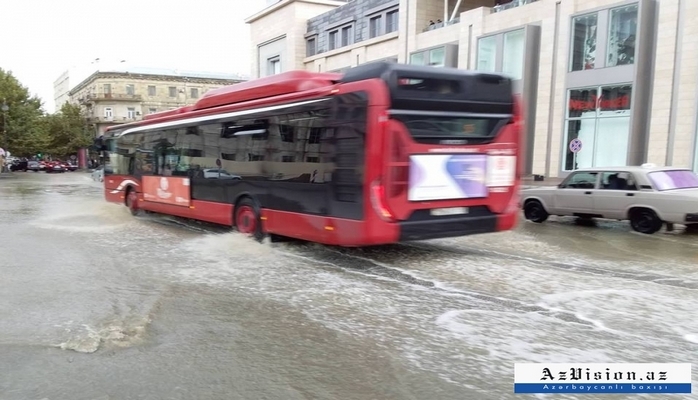 Paytaxtda nəqliyyatın hərəkətində problem yaranıb