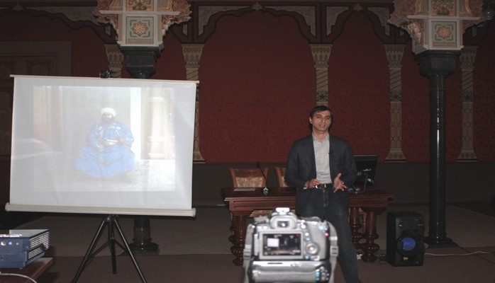 В Баку прошла лекция «Пионер цветной фотографии»