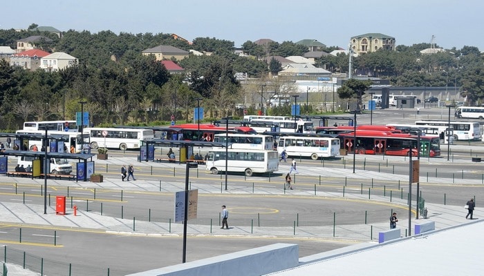 Yeni istifadəyə verilən Nəqliyyat qovşağında sərnişinləri gözləyən yeniliklər