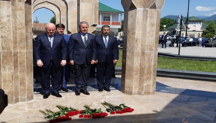 Qəbələdə Azərbaycan, Türkiyə və Gürcüstan Müdafiə nazirlərinin üçtərəfli görüşü başlayıb