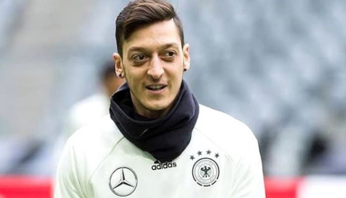 Məsud Özil müsəlman dünyasını uyğur türklərinə laqeyd münasibətlərinə görə qınayıb