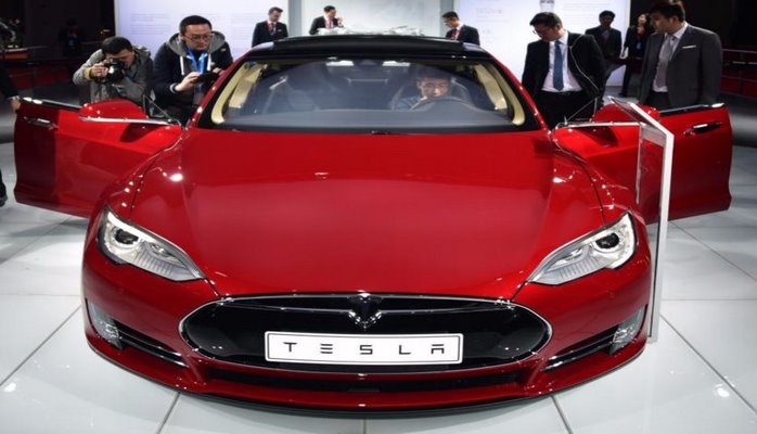 “Tesla”nın sabiq texnoloqundan şirkətə şok ittiham