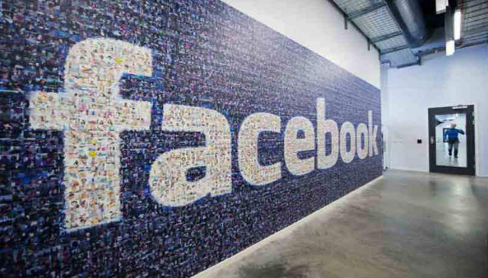 Facebook потеряла $3 млрд