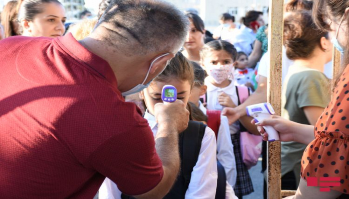 Dərs ili başlayandan 95 şagird və 26 işçi heyəti olmaqla 121 nəfərdə koronavirus aşkarlanıb