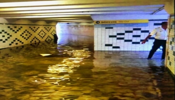 Bakı metrosunu su basdı