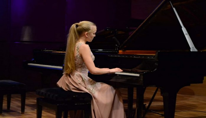 Bakıda Rusiyanın istedadlı pianoçularının konserti olub