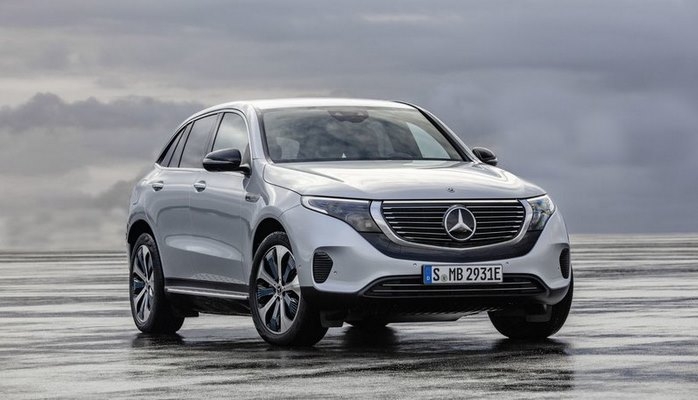 “Mercedes” özünün ilk elektromobilini təqdim etdi