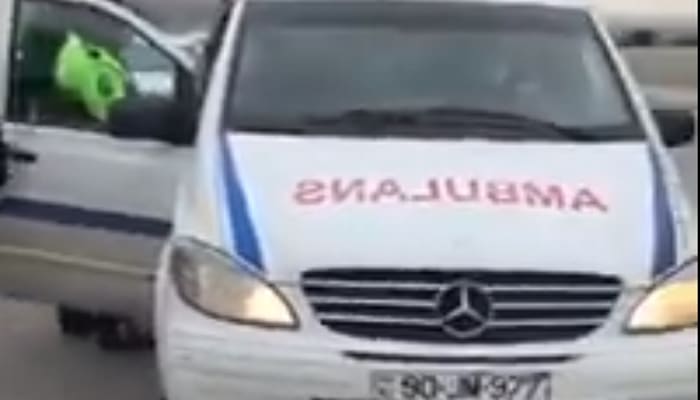 Ambulansla Bakıya sərnişin daşıyan sürücü ilə bağlı - Rəsmi açıqlama