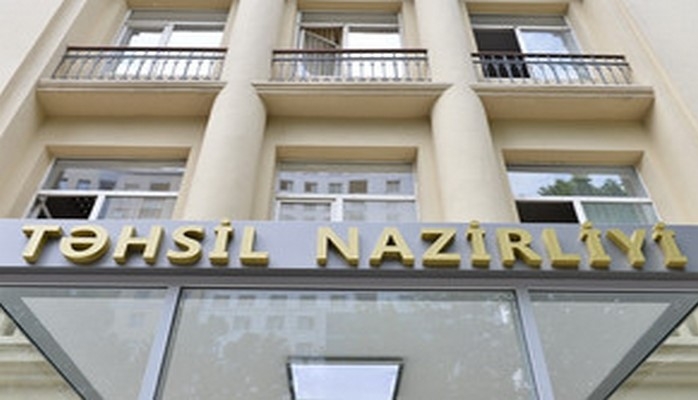 Təhsil Nazirliyi Rumıniyaya 4 tələbə göndərəcək