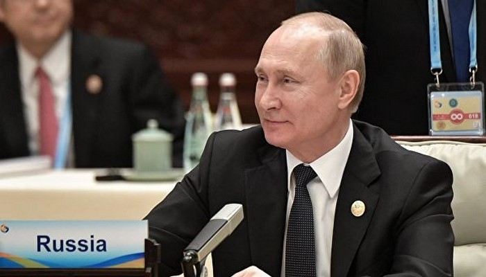 Kremlin mətbuat katibi: “Putin yatmır”