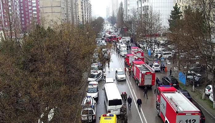 Bakıda yanğınla əlaqədar nəqliyyat vasitələrinin hərəkətində məhdudiyyətlər yaranıb