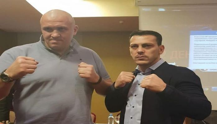 Zabit Səmədov rusiyalı rəqibini nokauta saldı