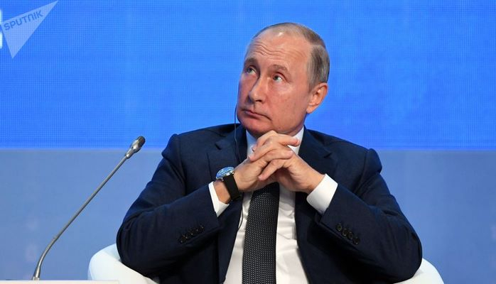 Putin Rusiyanın dollardan imtinasından danışdı