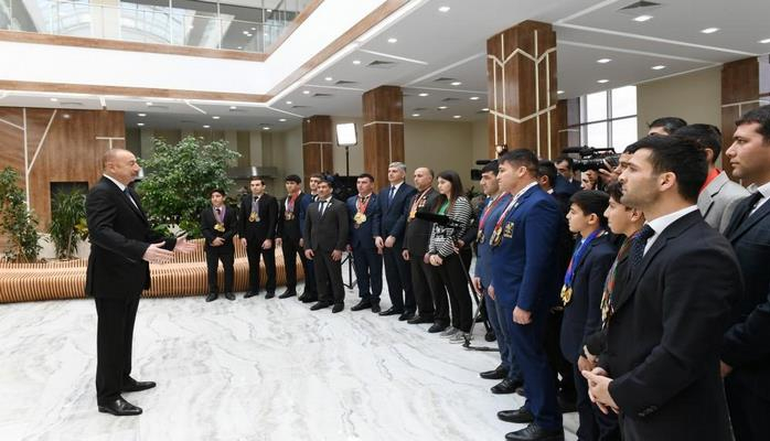 Azərbaycan Prezidenti: Bu il ən azı 30 min ictimai iş yaradılacaq ki, hələlik iş tapa bilməyən vətəndaşlar bu işlərə cəlb olunsun və maaş alsınlar