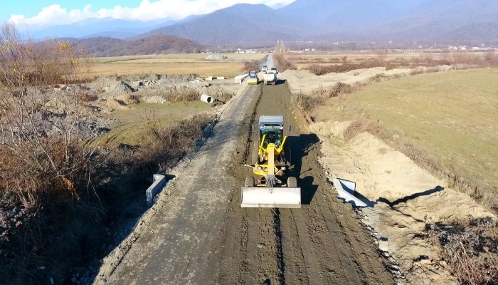 В Балакенском районе начата реконструкция дороги