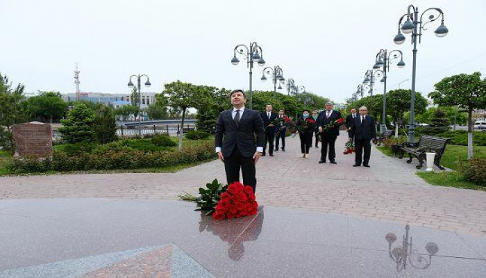 Память Гейдара Алиева почтили в Астрахани