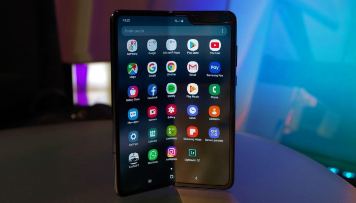 Складные Galaxy Fold начали ломаться еще до выхода