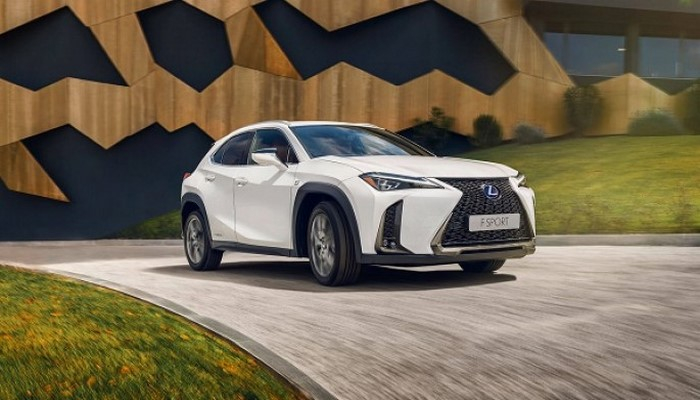 Yeni, daha təhlükəsiz "LEXUS UX" Bakıda