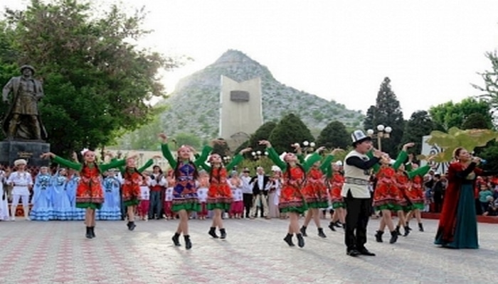 Azərbaycan nümayəndə heyəti Qırğızıstanda keçirilən mədəni tədbirdə