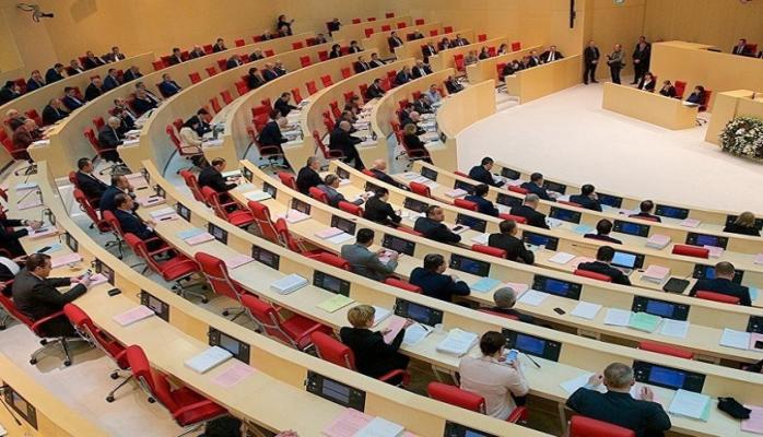 Gürcüstanın parlament müxalifəti siyasi boykot elan edib