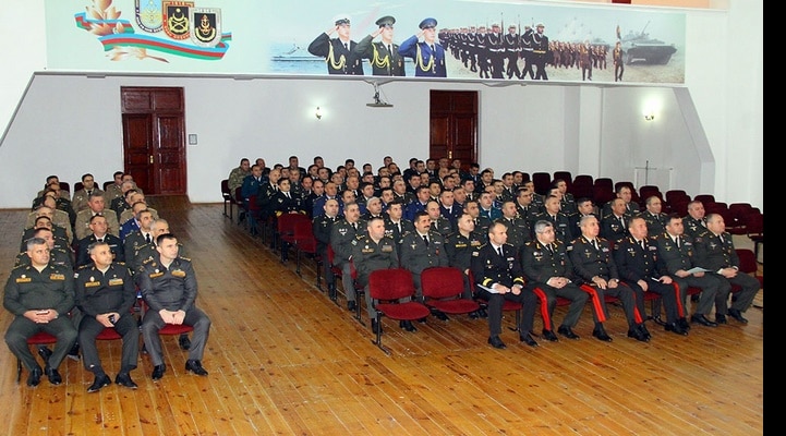 Bakı Qarnizonunda intizamın vəziyyəti təhlil edilib