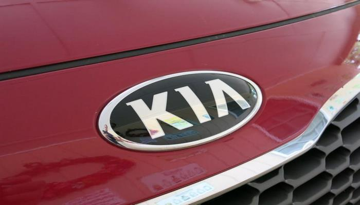 Kia продемонстрировала первые изображения своего нового компактного кроссовера