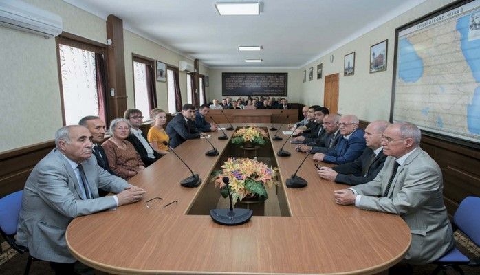 AMEA Naxçıvan Bölməsində arxeoloji ekspedisiyaların yekunları müzakirə olunub