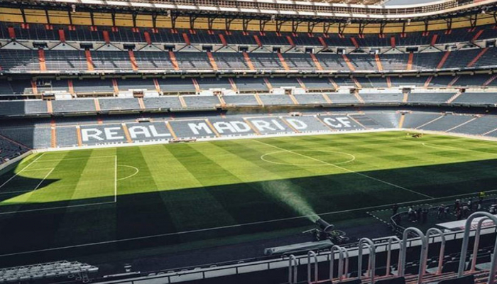 'Real Madrid' stadionunu dəyişir