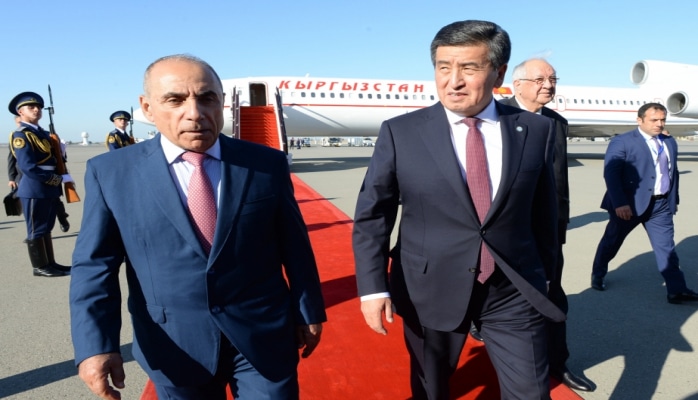 Qırğızıstan Prezidenti Sooronbay Jeenbekov Azərbaycana səfərə gəlib