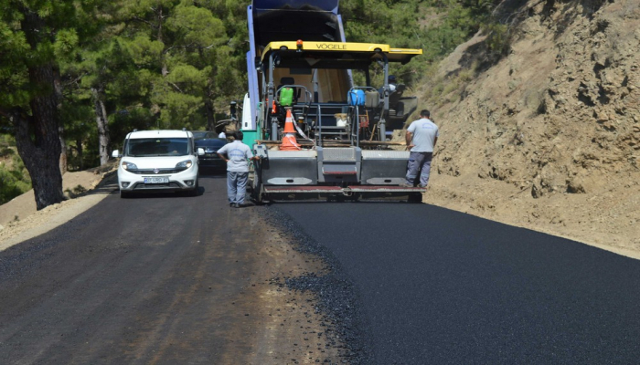 Heç vaxt asfaltı olmayan kəndə yol çəkilir