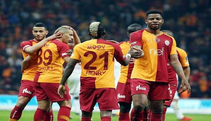 "Qalatasaray"ın 3 futbolçusu ən yaxşı 11-likdə