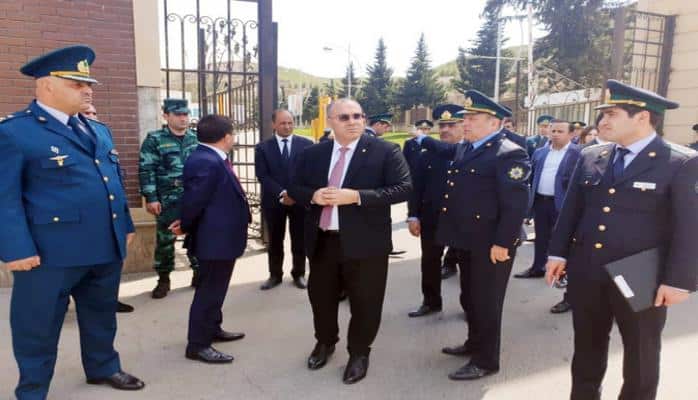 Dövlət Gömrük Komitəsinin sədri 'Qırmızı Körpü' gömrük postunda mövcud vəziyyətlə tanış olub