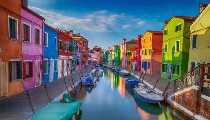 Burano - Venesiyanın parlaq rayonu