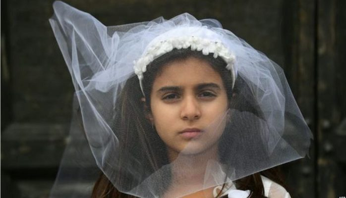 Erkən nikah problemi – Mütəxəssislər nə deyir?