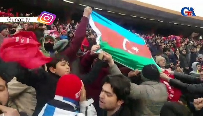 Səhənd stadionunda “Qarabağ bizimdir” şüarı səsləndirildi və Azərbaycan bayrağı dalğalandırıldı