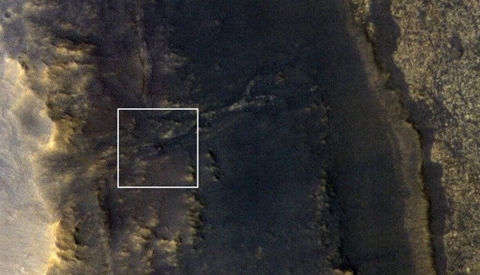 На одном из снимков из космоса удалось обнаружить марсоход Opportunity