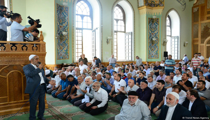 Əhalinin təxminən 7-8 faizi dini ayinləri məscidlərdə icra edir - Mübariz Qurbanlı