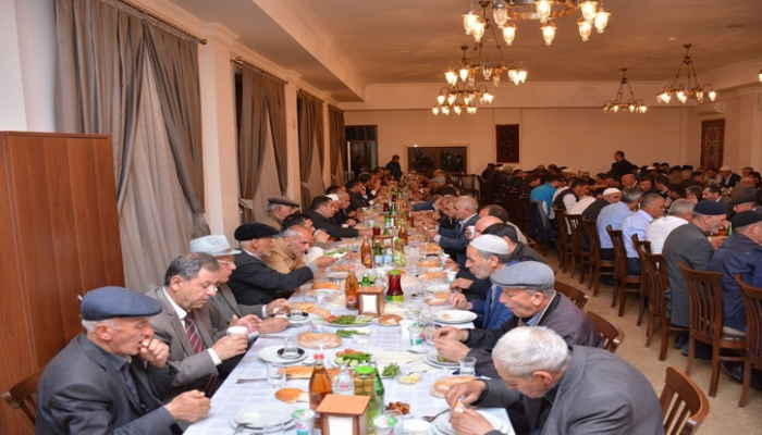 Heydər Əliyev Fondu müqəddəs Ramazan ayında rayonlarda iftar süfrələri təşkil edir