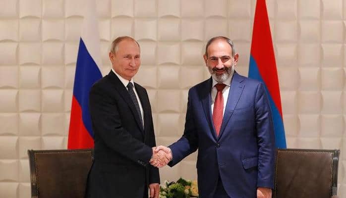 Paşinyan Putinlə hava limanında saat yarım söhbət etdi və... - Gizli görüşün detalları