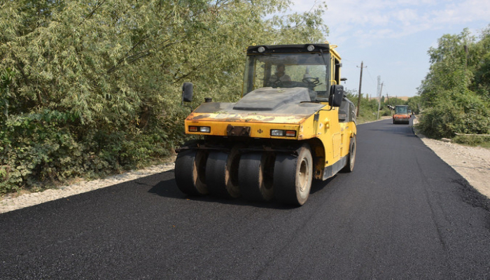 Biləsuvarda yol tikintisinə 5,6 milyon manat ayrılıb