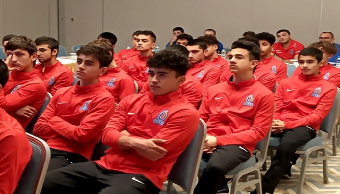 U-17-nin üzvləri üçün seminar keçirilib