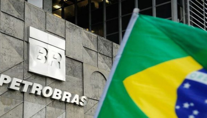 “Petrobras” neft hasilatını azaltmaqdan qismən imtina etdi