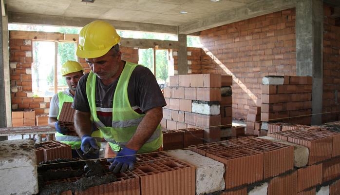 Lənkəranda xalça emalatxanası tikilir