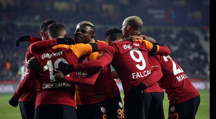 “Qalatasaray”dan qələbə, “Beşiktaş” uduzdu