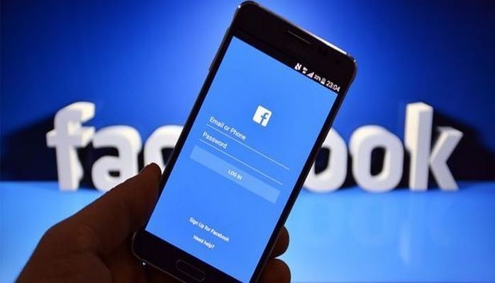 “Facebook” cinsi azlıqlarla bağlı statusları qadağan etdi