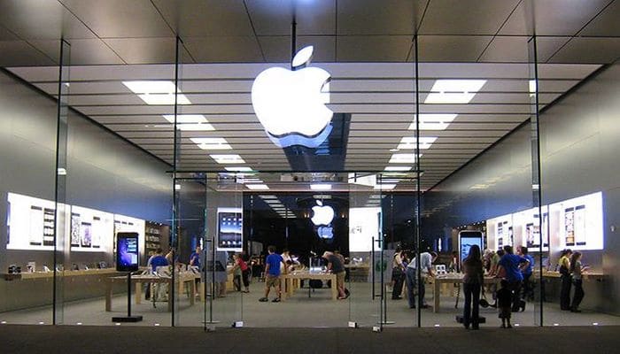 Apple şirkəti mağazalara defisit barədə xəbərdarlıq etdi