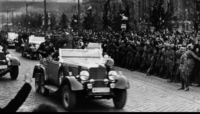 Adolf Hitlerin Mersedes limuzini gələn ay hərraca çıxarılacaq