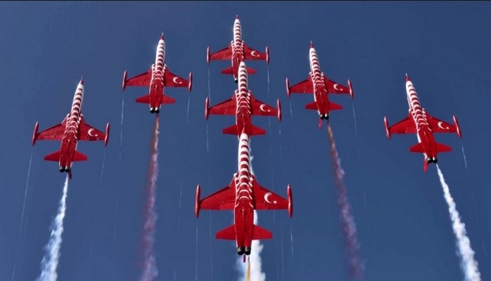 “Türk Yıldızları” yenidən Bakı səmasında uçacaqlar