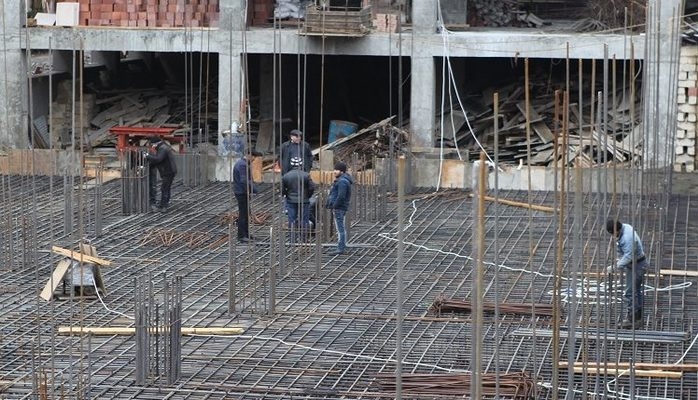 Bakıda daha bir qanunsuz bina tikintisinin qarşısı alındı