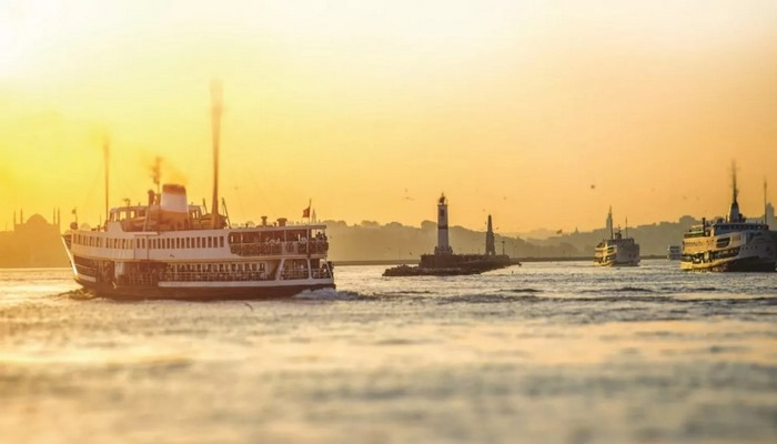 İstanbul Şehir Hatları Vapurları 10:00-16:00 arasında 5 kuruş!